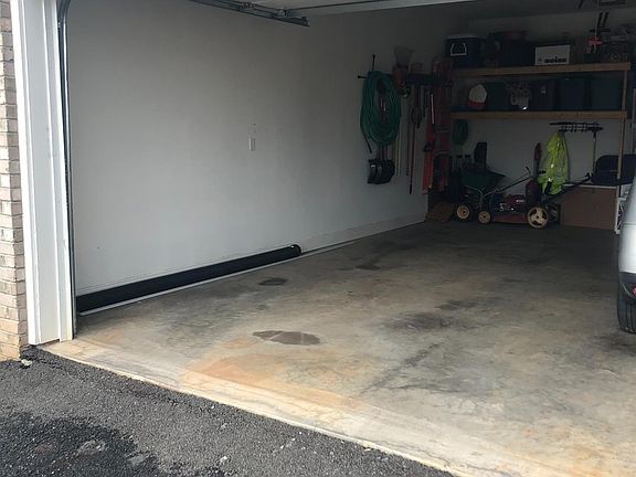 4th image of 668 Carriage Pkwy Lot 8