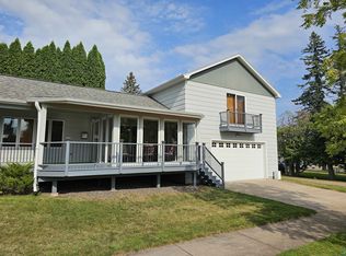 222 N 1st Ave E, Washburn, WI 54891