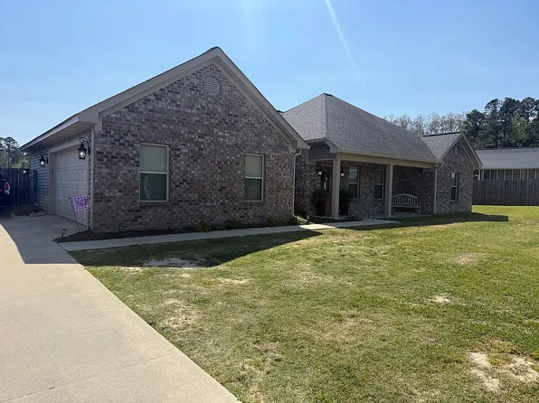107 Clear Cv, Monticello, AR 71655
