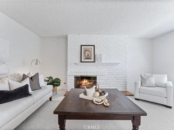 12700 Newport Ave APT 27, Tustin, CA 92780