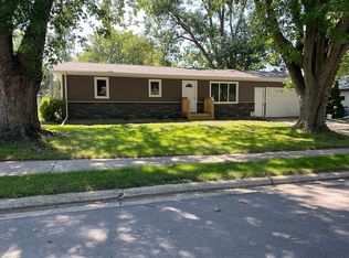 26 Elbon Dr, Pipestone, MN 56164