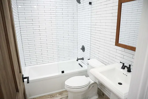 Rented by Lofts and Flats LLC | media 5