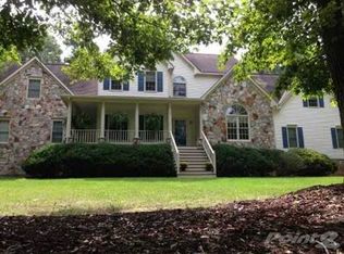 15407 Fox Crest Ln, Midlothian, VA 23112