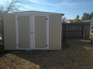 202 SE Coachman Dr, Lawton, OK 73501