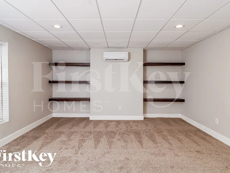 3312 Cornelia Ct — Photo 9