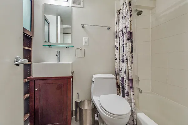 Rented by iList, LLC | media 3