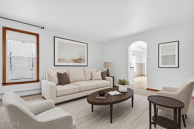 3rd image of 220 Saratoga Avenue