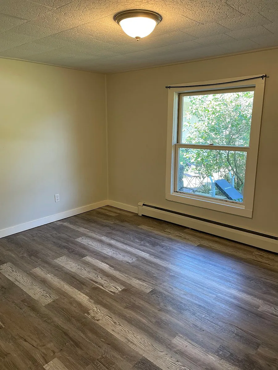 Building Photo - 93 Riverview Dr #3