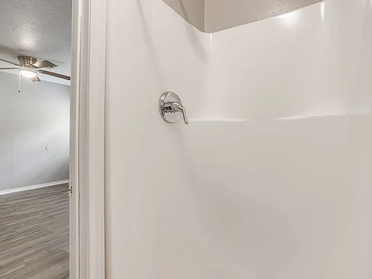 Foxfire Apartments — Photo 15
