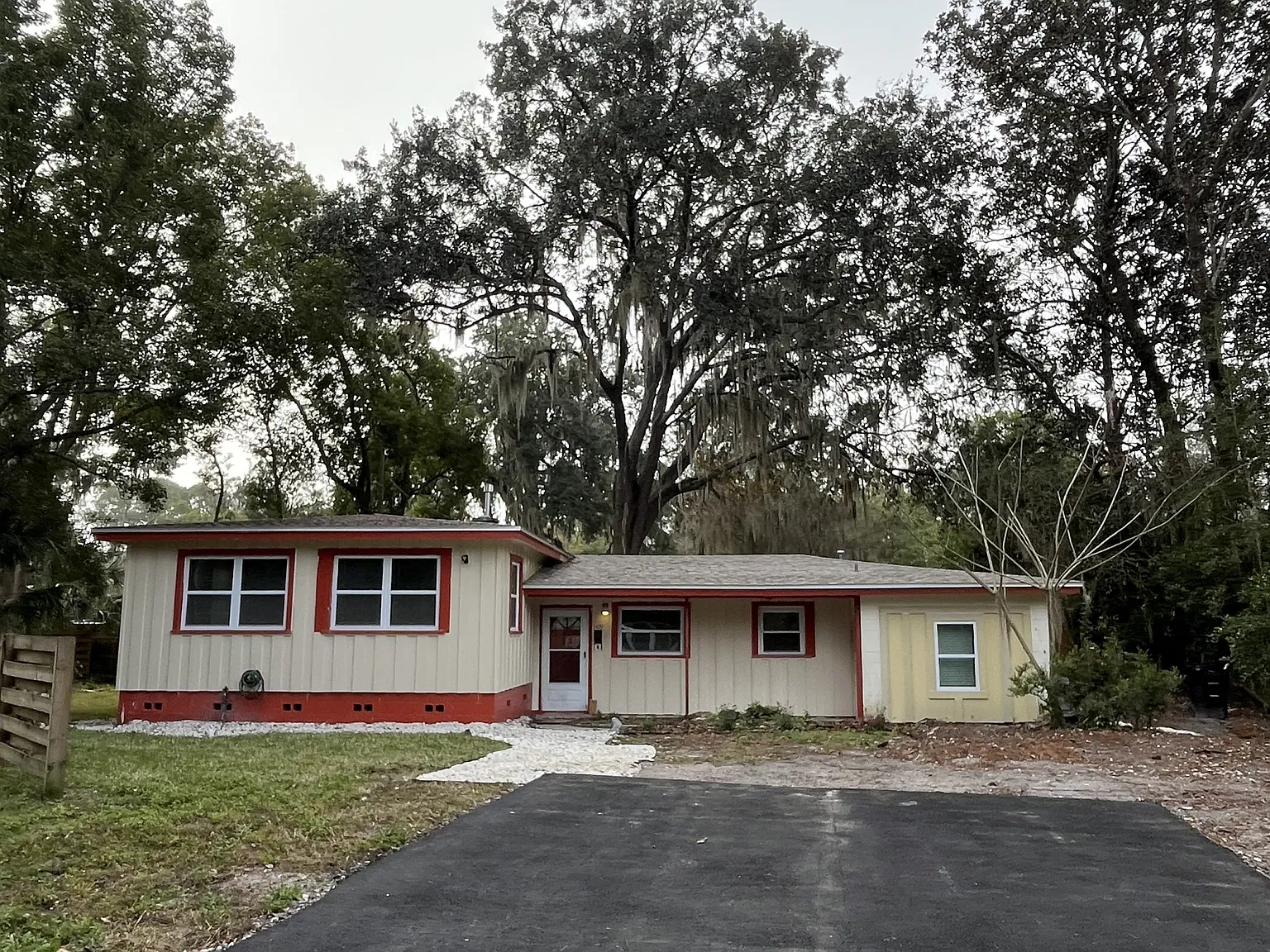 1109 Northeast 5th Place - . — Photo 1