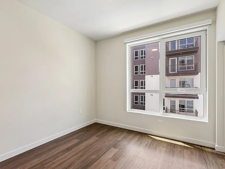 Maru Apartments — Photo 68
