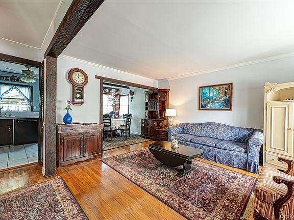 2nd image of 9 Croyden Lane