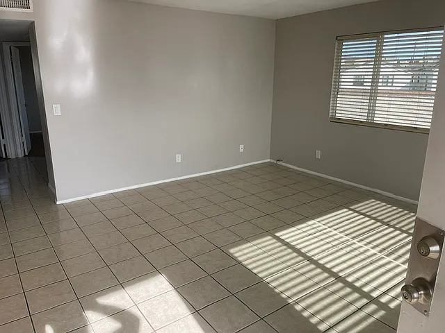 2070 Sahara Dr — Photo 12