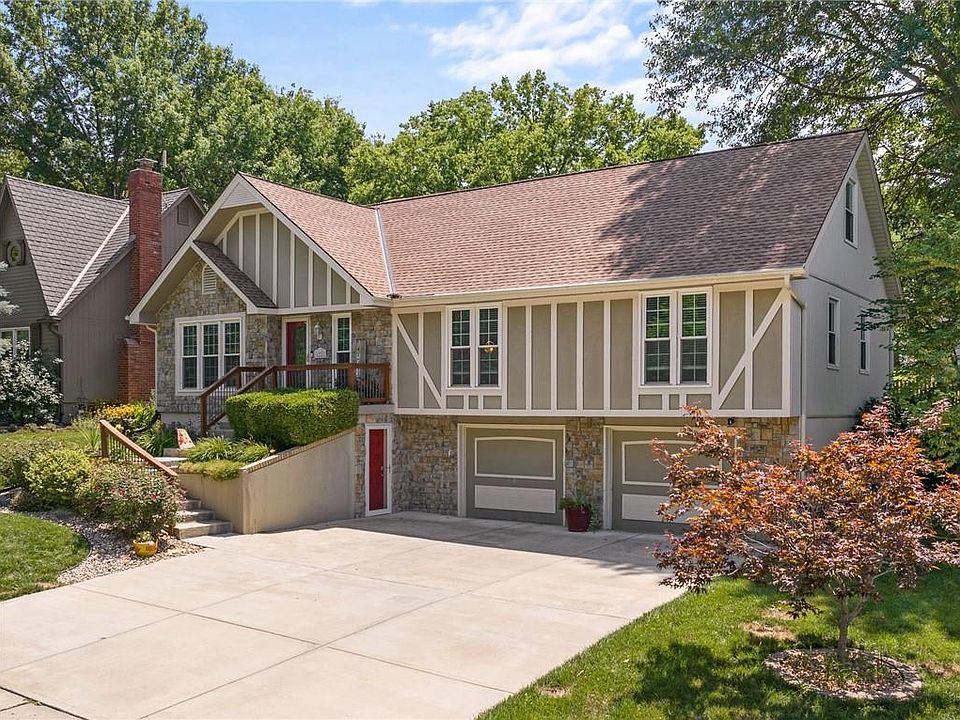 1st image of 1221 Wellington Way