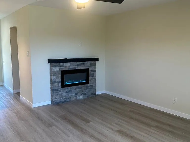 Plum Street Garden Apartments 501 Plum St Capitola, CA 95010 — Photo 20