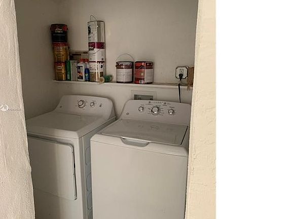 3rd image of 2468 NW 21st St