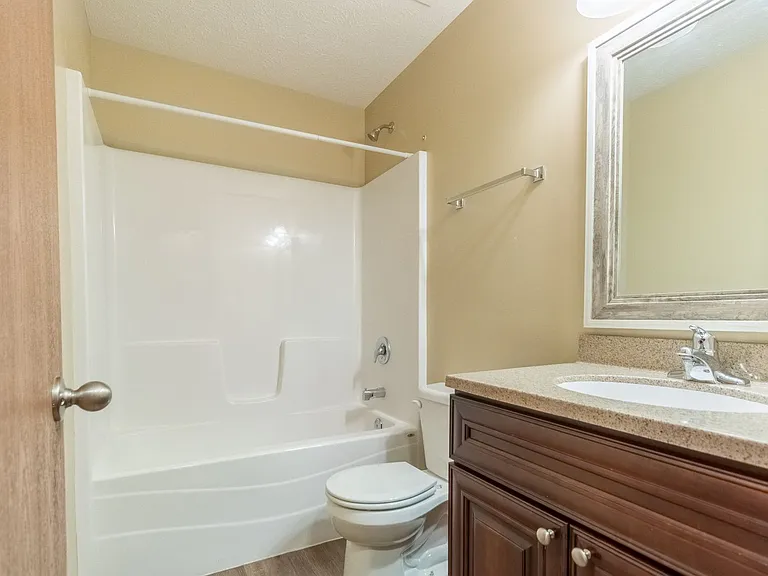 2849 W Rose St — Photo 21