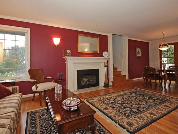 3rd image of 216 SW 192nd St