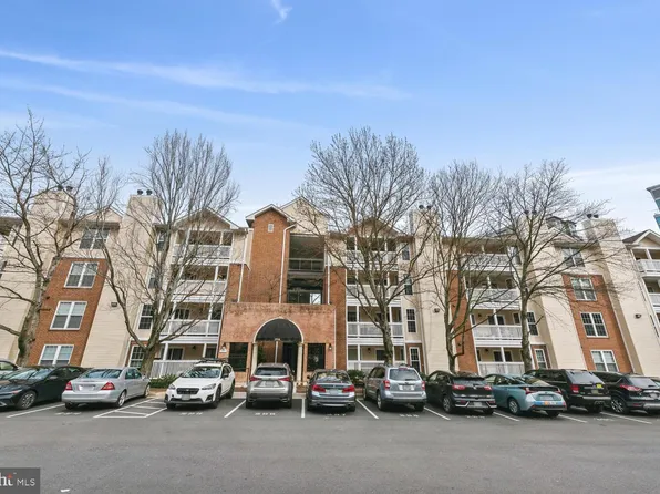 1524 Lincoln Way APT 302, Mc Lean, VA 22102