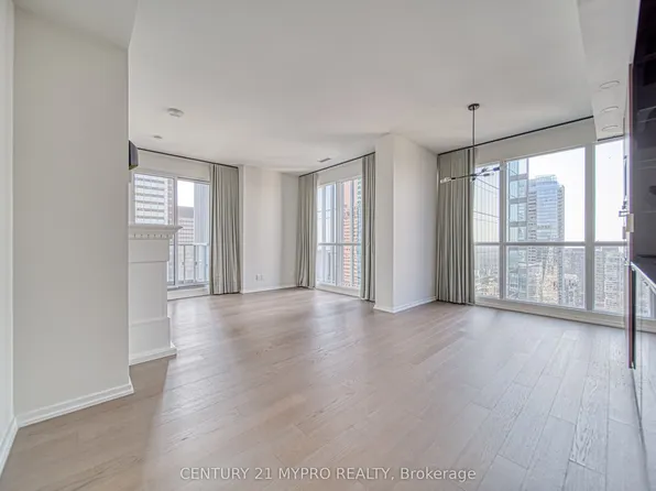 70 Temperance St, Toronto, ON