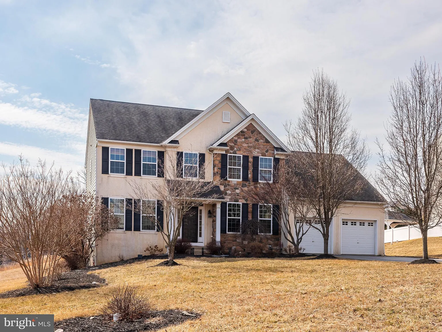 217 Coleridge Ln photo 1