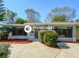 8020 Riverside Dr N, Saint Petersburg, FL 33702