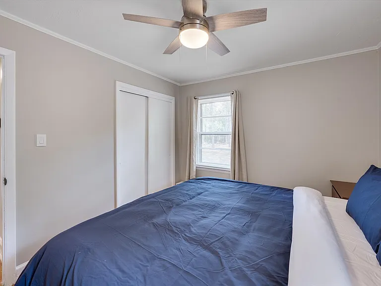 1827 Fargo Dr — Photo 5
