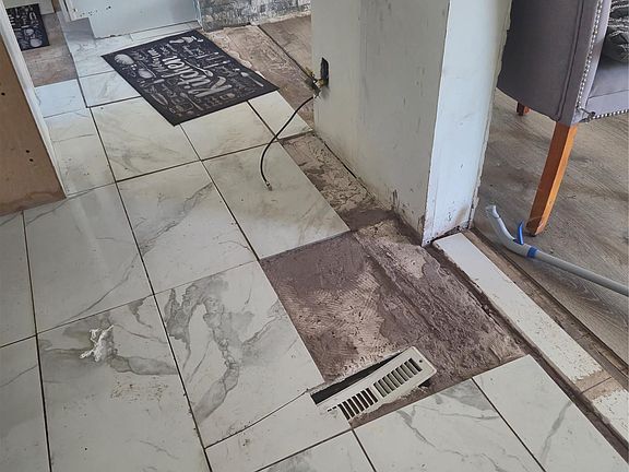 4th image of 9360 Cheyenne St