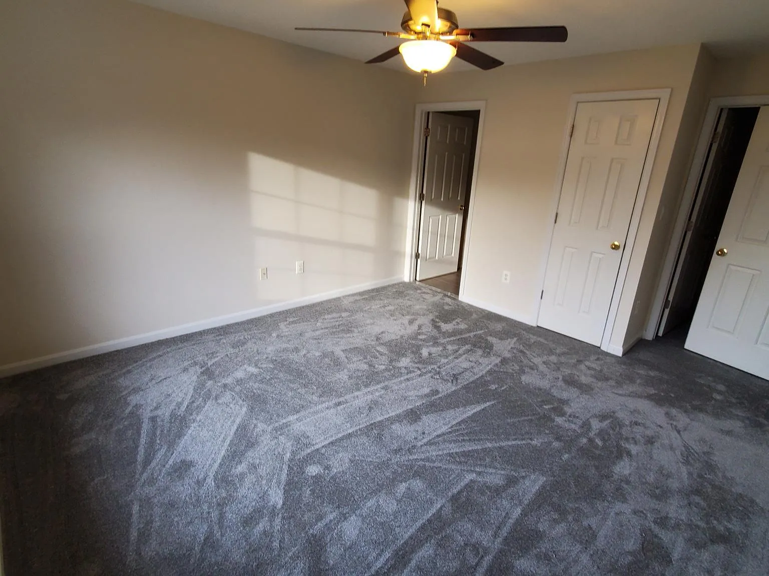 501 Constellation Sq SE — Photo 3
