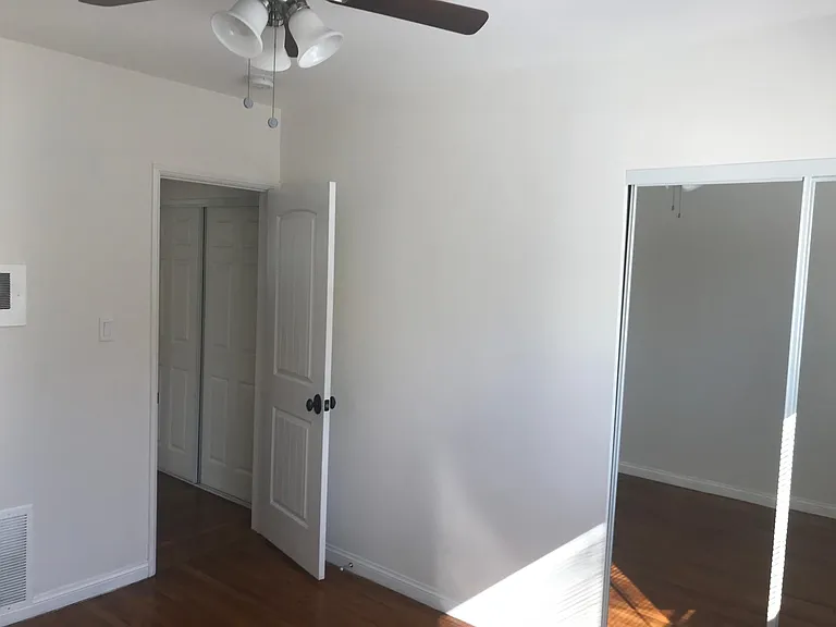 1842 22nd St #1 — Photo 14