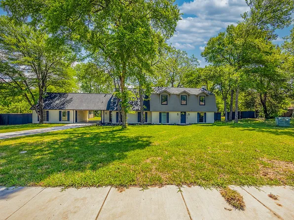 418 Willowbrook Dr, Duncanville, TX 75116