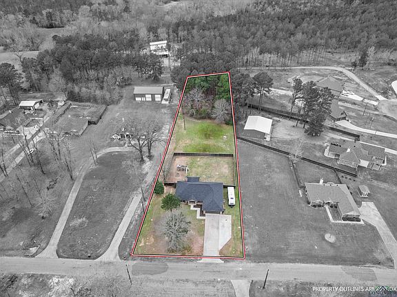 2nd image of 135 Heather Ln