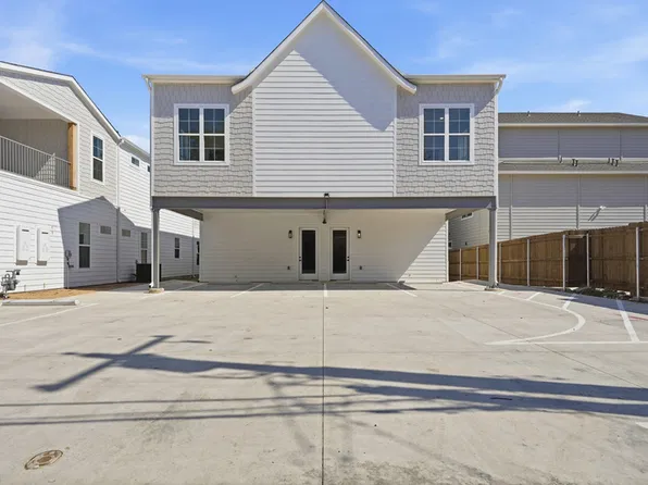 3204 McCart Ave, Fort Worth, TX 76110