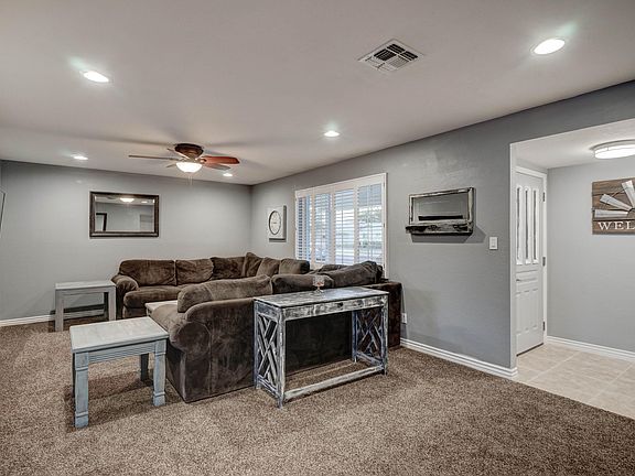 4th image of 8307 E Meadowbrook Ave