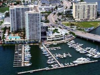 7601 E Treasure Dr #D5, North Bay Village, FL, 33141
