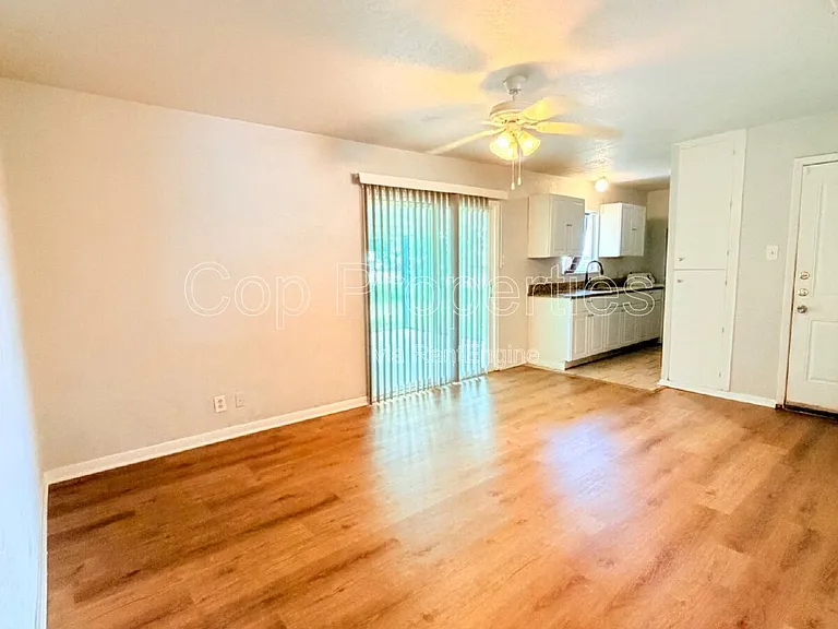 827 Dunwoodie Dr — Photo 5