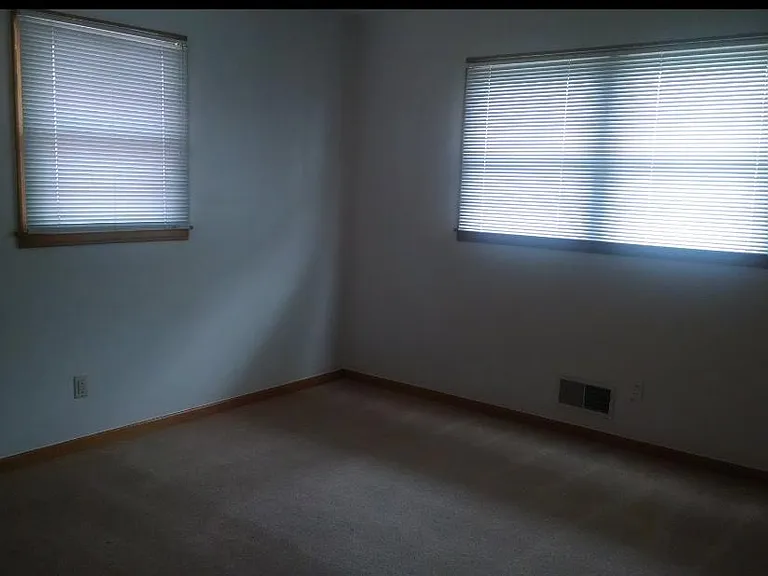 114 Valleybrook Ave — Photo 5