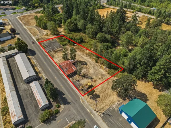 24909 W Broadway Ave, Veneta, OR 97487