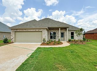 615 Post Oak Pl, Pearl, MS 39208
