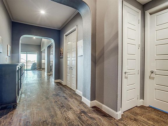 3rd image of 1833 Crystal Cove Ln