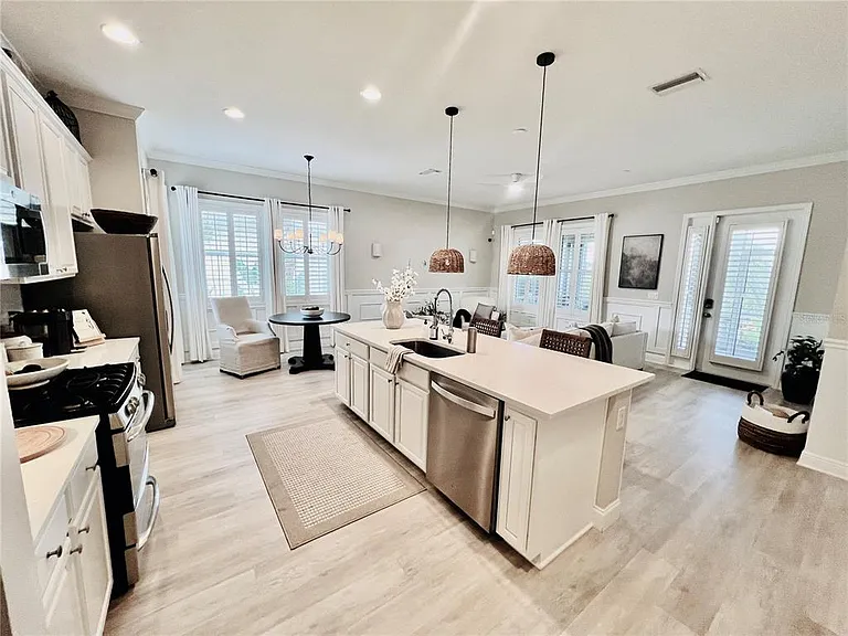 210 Latitude Pl — Photo 4