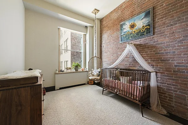 Sold by Nest Seekers International | media 32