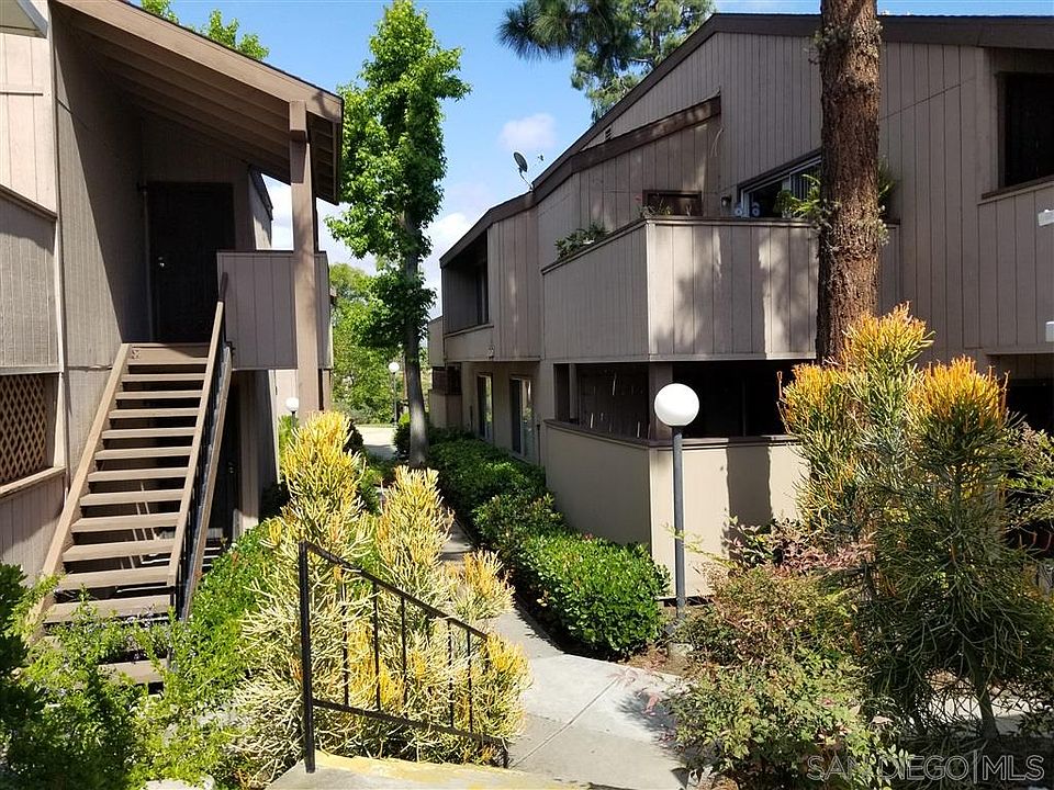 2nd image of 6516 College Grove Dr Unit 50