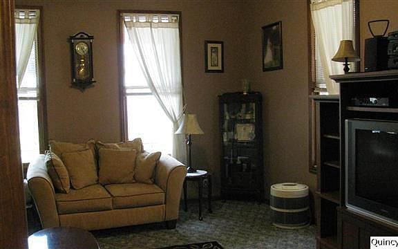 Home for Sale in Quincy, IL $79,900