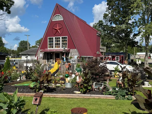 204 N Sycamore St, Lynchburg, OH 45142