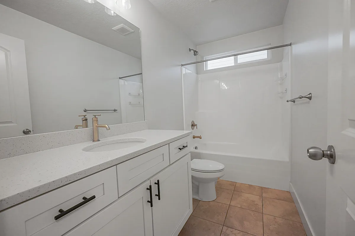 Building Photo - 2049 N 3930 W