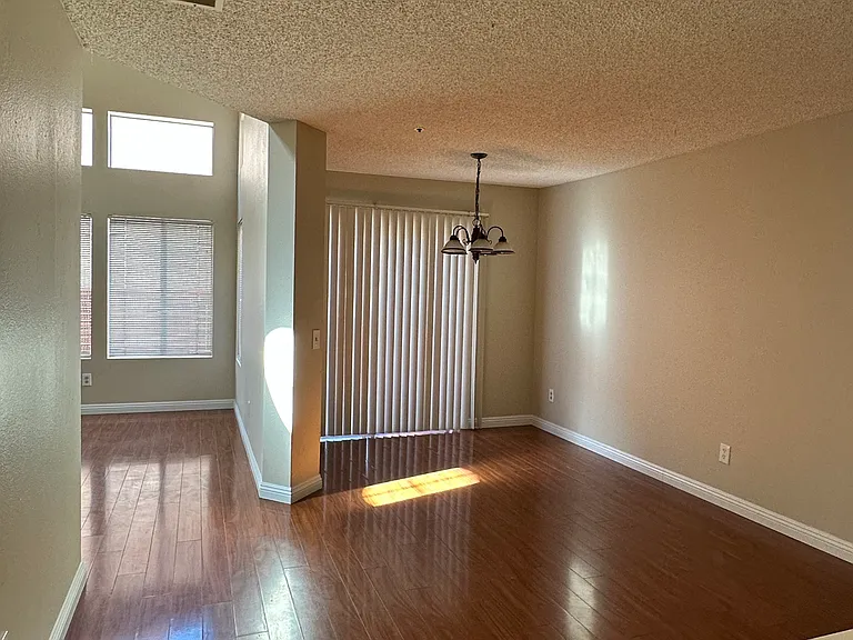14754 Cinnamon Dr — Photo 4