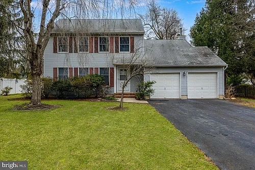 247 Mather Ave Photo 1