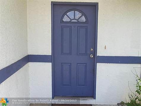 4th image of 319 SW Thornhill Dr