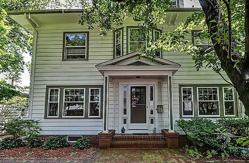 2nd image of 168 Laurel Ave